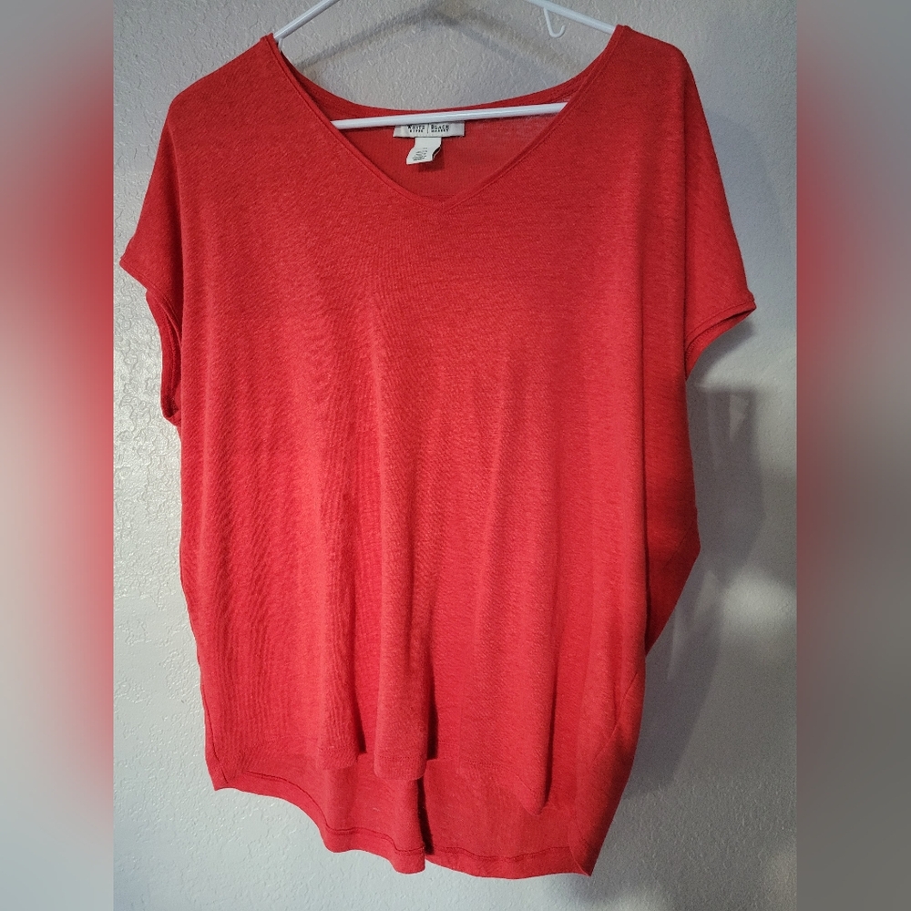 White House Black Market Red/Orange batwing tee